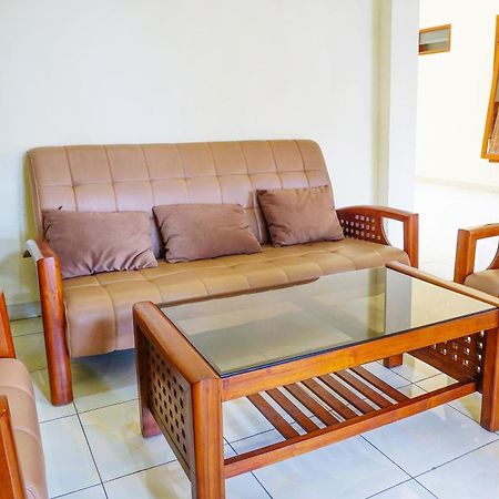 Super Oyo Flagship 90723 Berlima Guest House Syariah Μαλάνγκ Εξωτερικό φωτογραφία