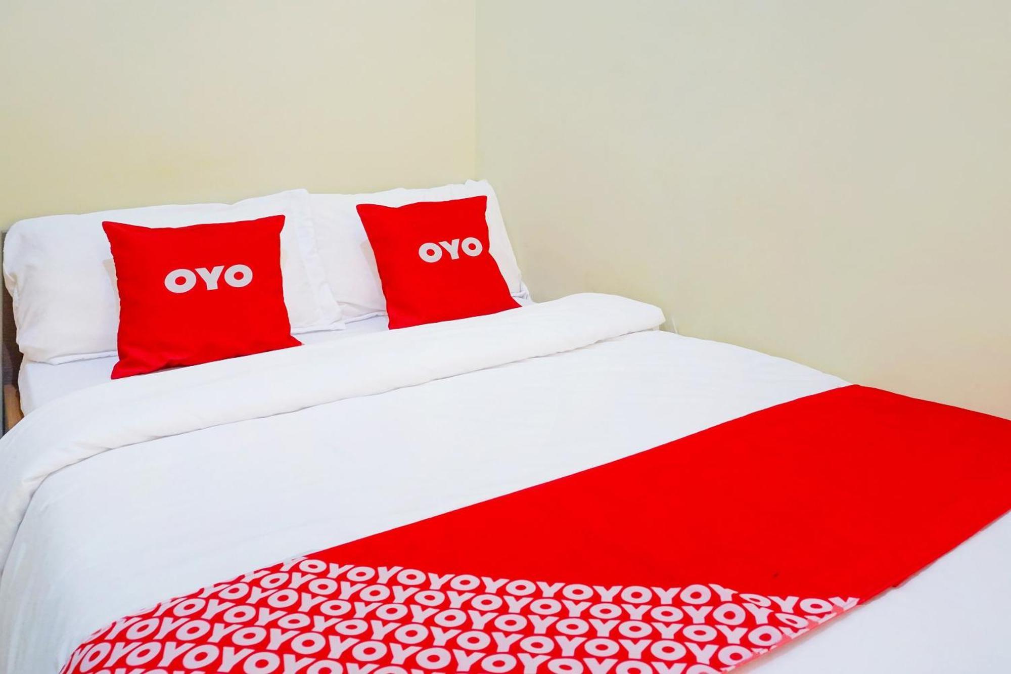 Super Oyo Flagship 90723 Berlima Guest House Syariah Μαλάνγκ Εξωτερικό φωτογραφία