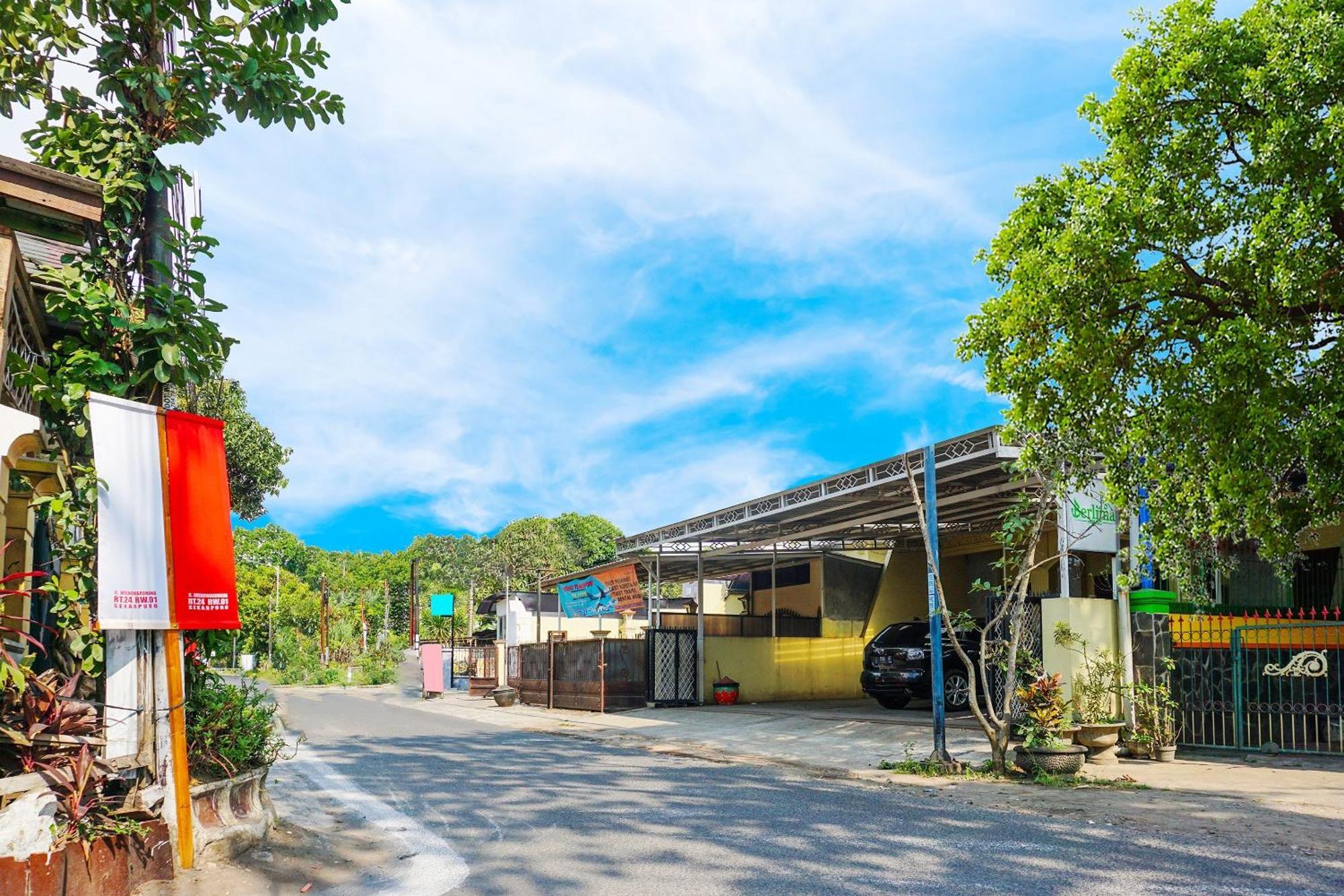 Super Oyo Flagship 90723 Berlima Guest House Syariah Μαλάνγκ Εξωτερικό φωτογραφία
